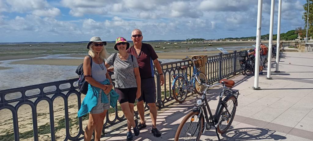 Arcachon Beach Side